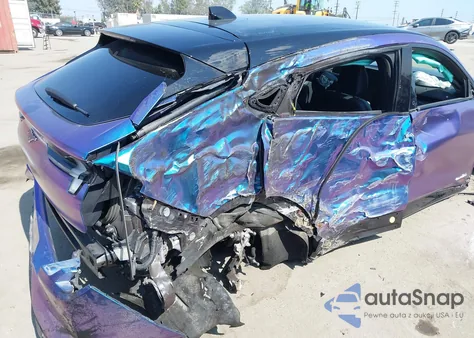 2022 Ford Mustang Mach-E Premium from USA, damaged, VIN 3FMTK3SS2NMA43732